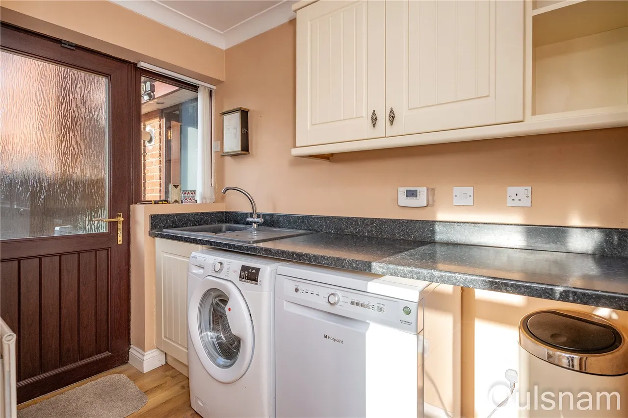 Dark Lane, Stoke Heath, Bromsgrove, Worcestershire, B60 3BH, photo 10