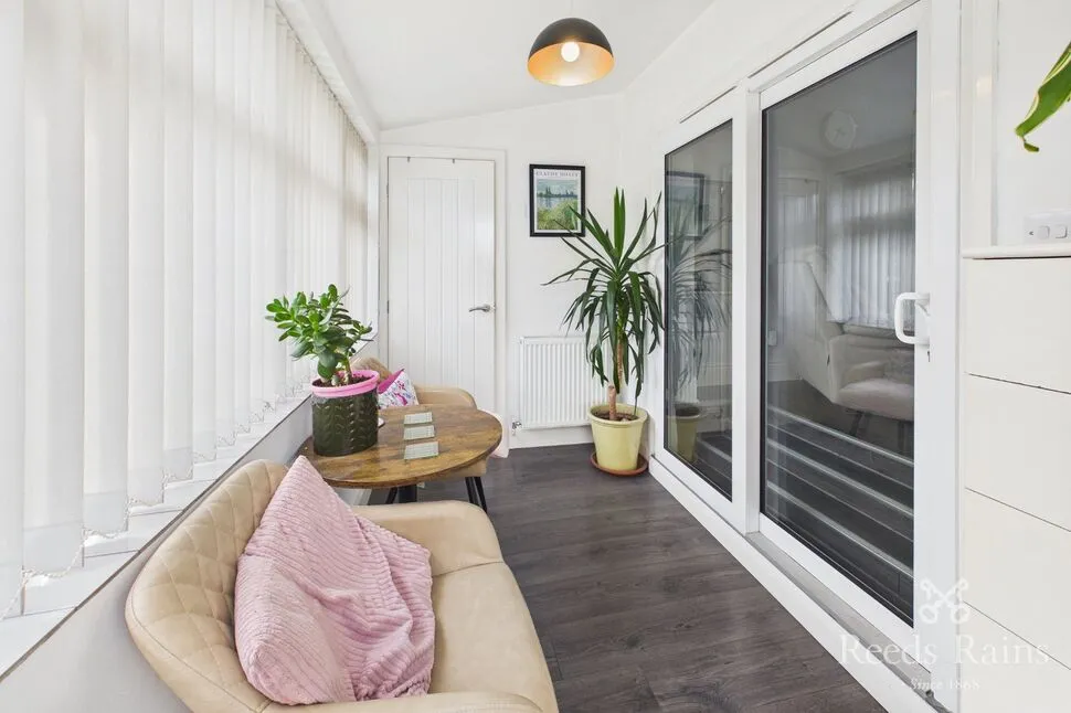 Clwyd Gardens, Kinmel Bay, Conwy, LL18, photo 5