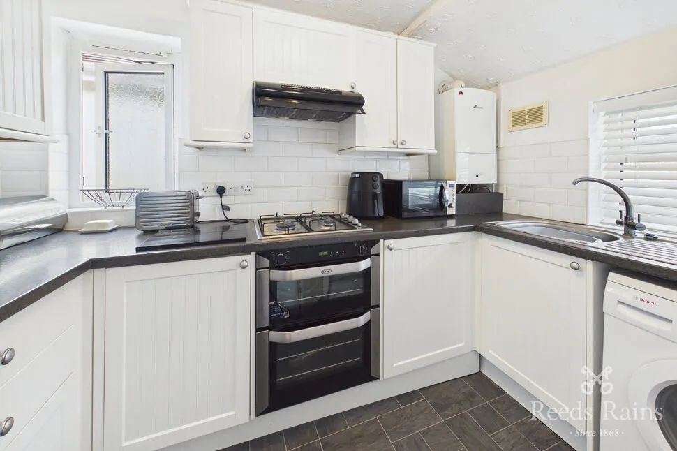 Clwyd Gardens, Kinmel Bay, Conwy, LL18, photo 3