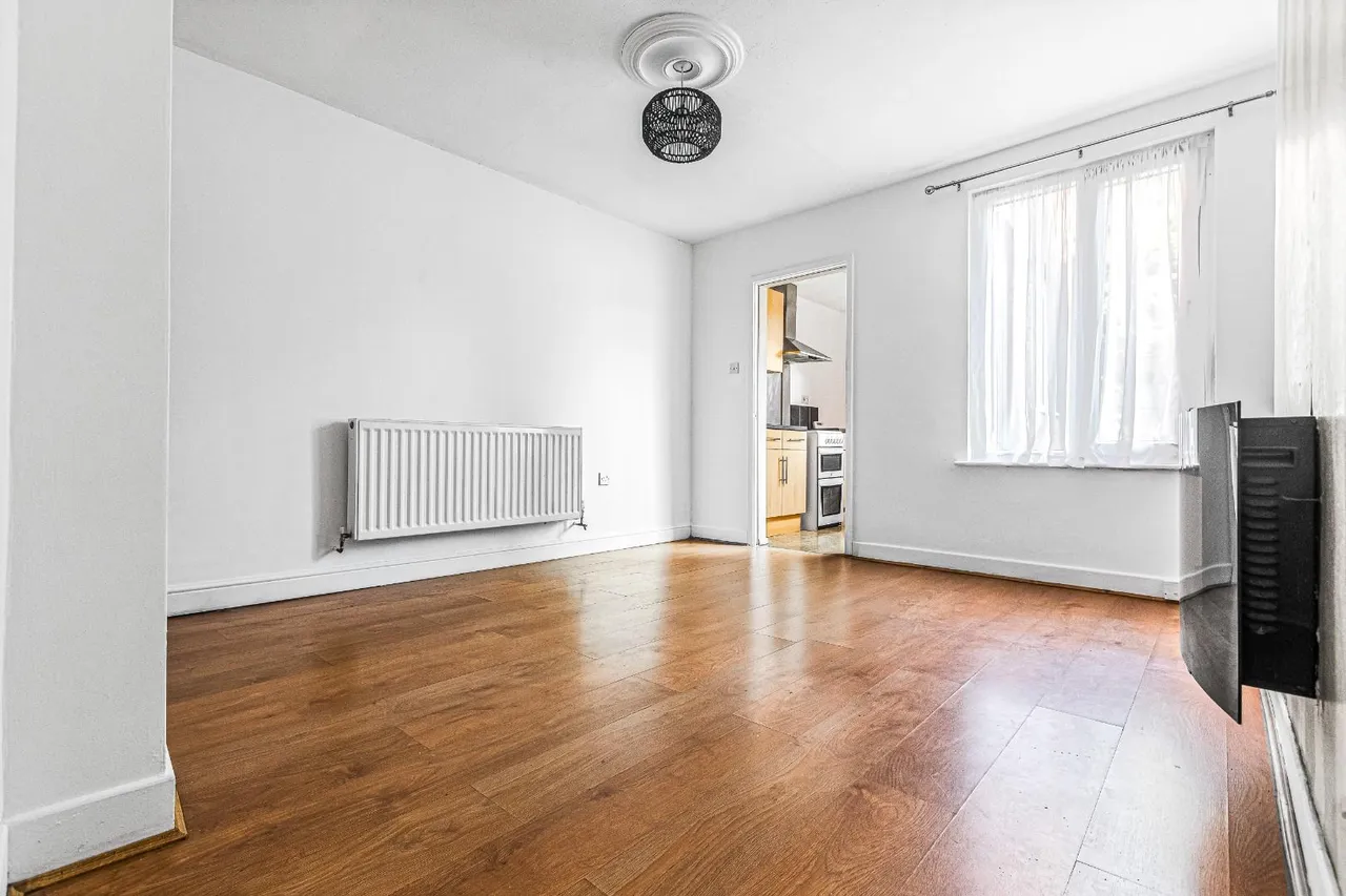 Westbury Road, Nuneaton, CV10, photo 5