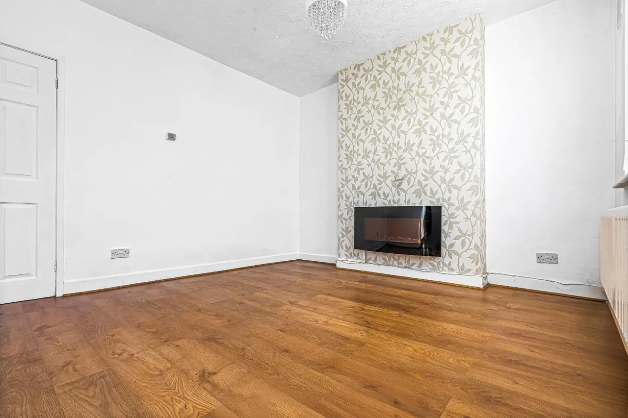 Westbury Road, Nuneaton, CV10, photo 6