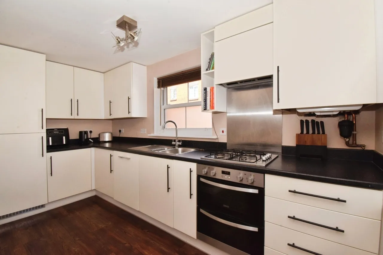 Kevin Wood Close, Leicester, LE4, photo 7