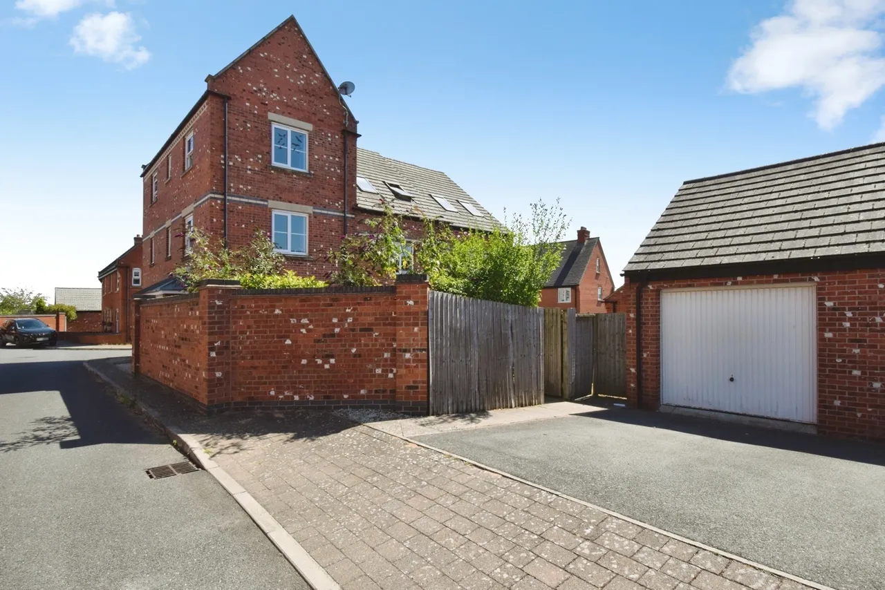 Kevin Wood Close, Leicester, LE4, photo 2