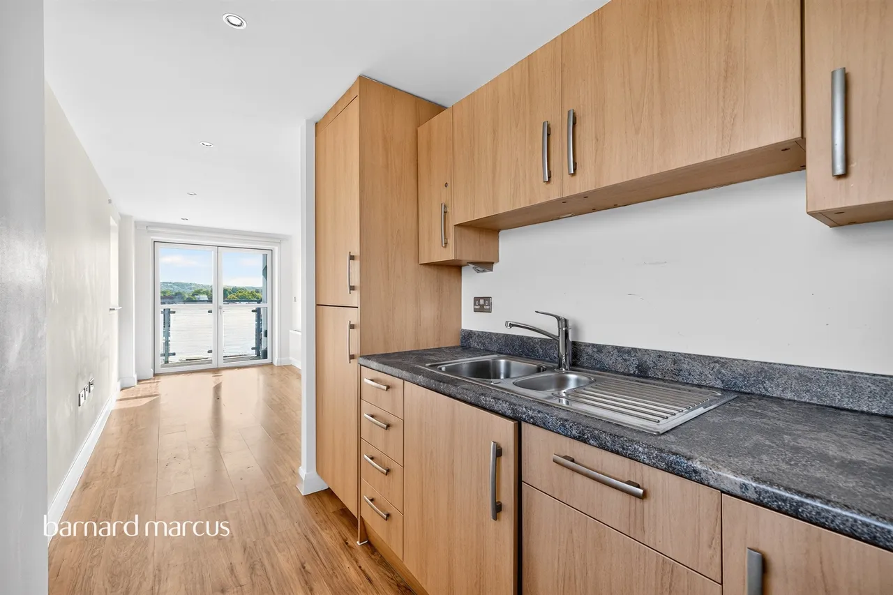 Bournemouth Road, London, SE15, photo 13