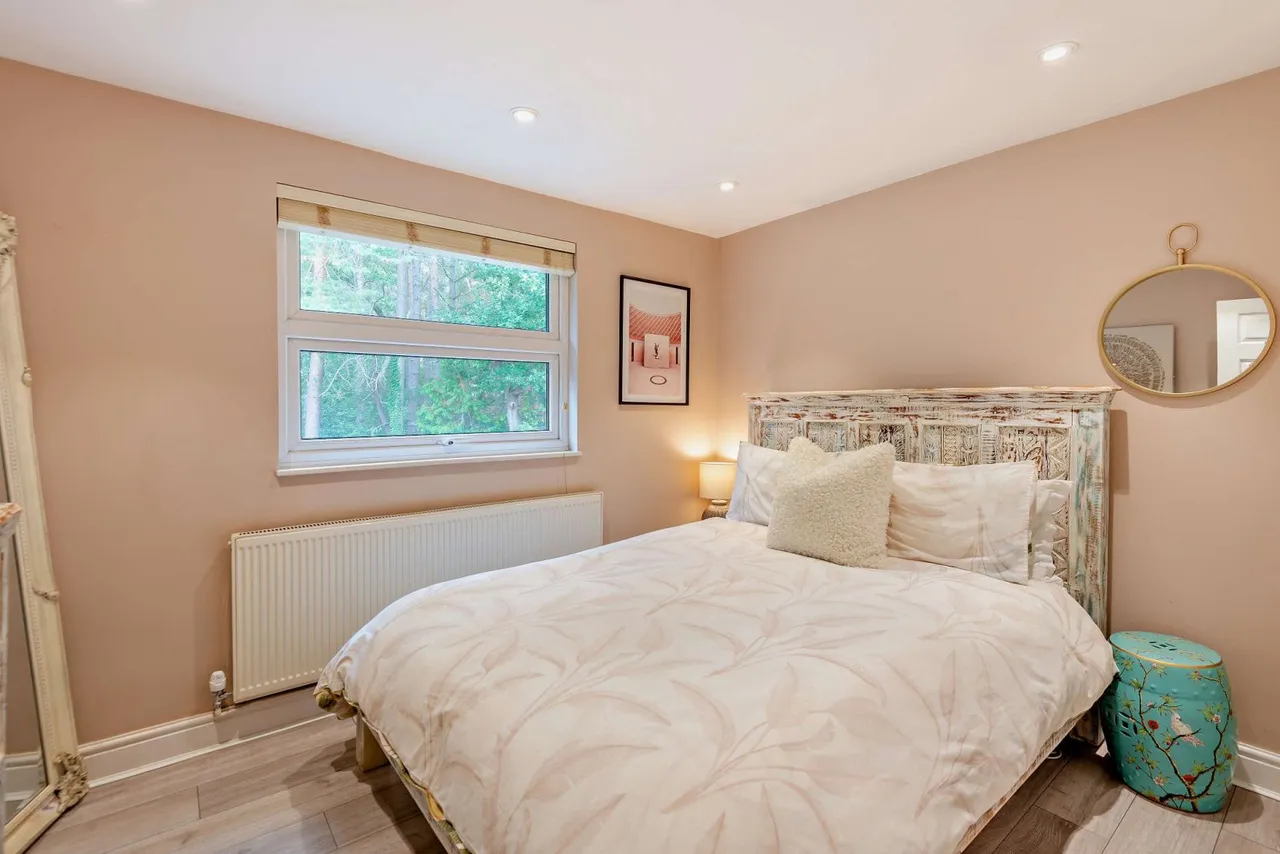 Heathpark Drive, Windlesham, GU20, photo 12