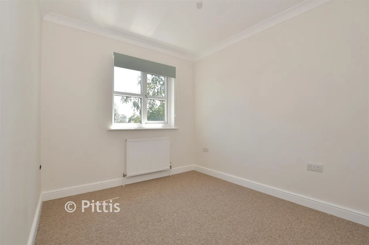 Upton Road, Ryde, PO33, photo 8
