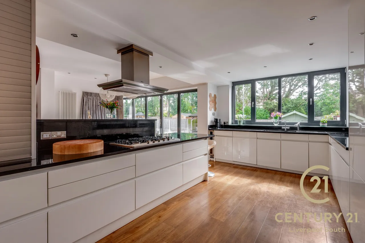 Reservoir Road, Woolton, L25, photo 6