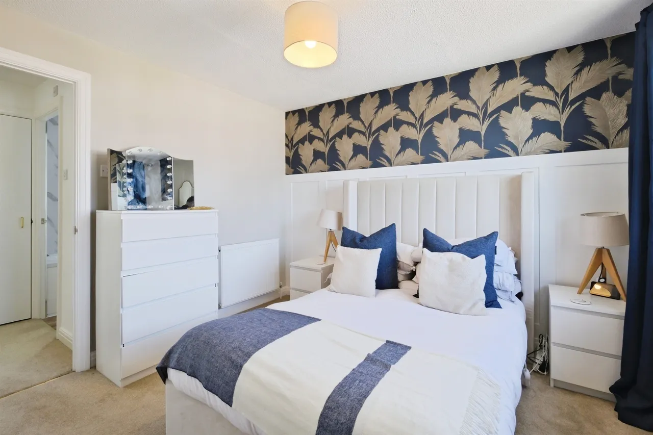 Ramleaze Drive, Salisbury, SP2, photo 3