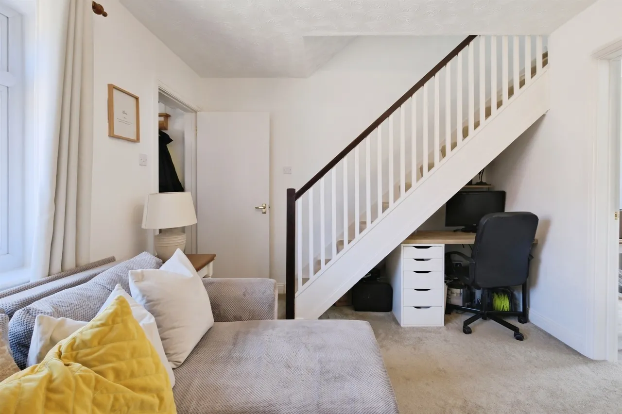Ramleaze Drive, Salisbury, SP2, photo 8