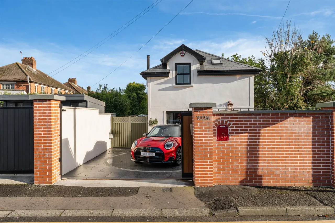 Upper Newtownards Road, Dundonald, BT16, photo 2