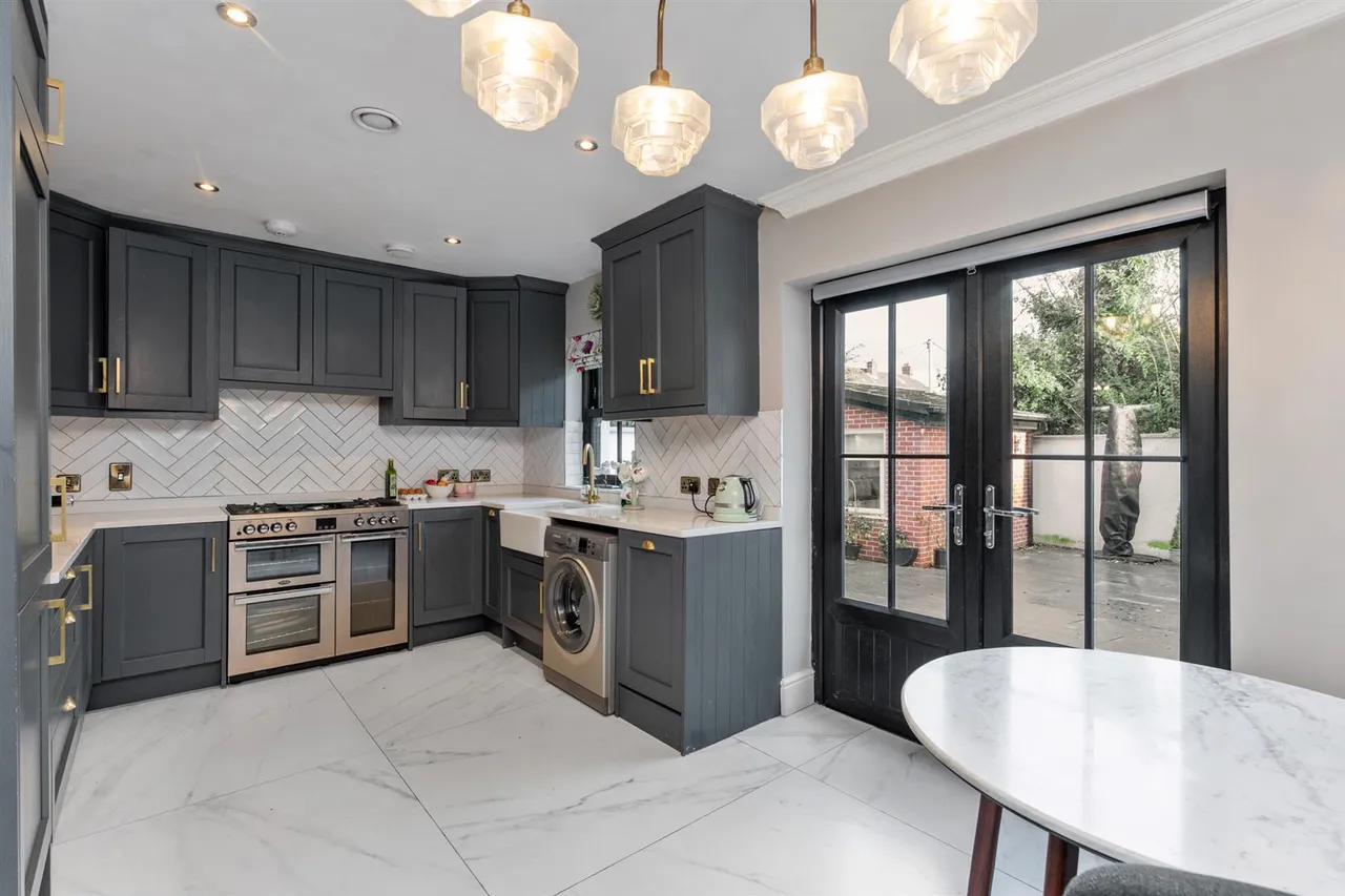Upper Newtownards Road, Dundonald, BT16, photo 14