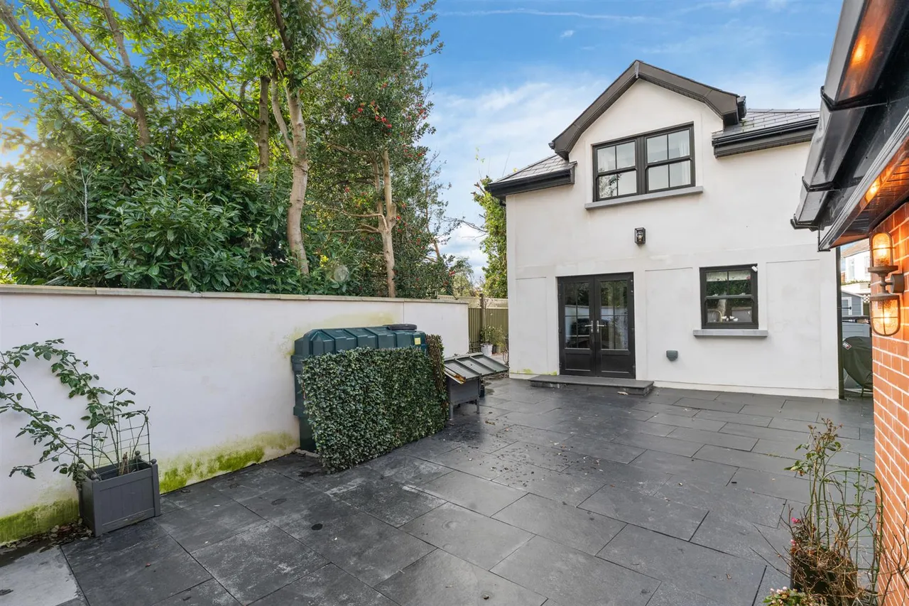 Upper Newtownards Road, Dundonald, BT16, photo 28