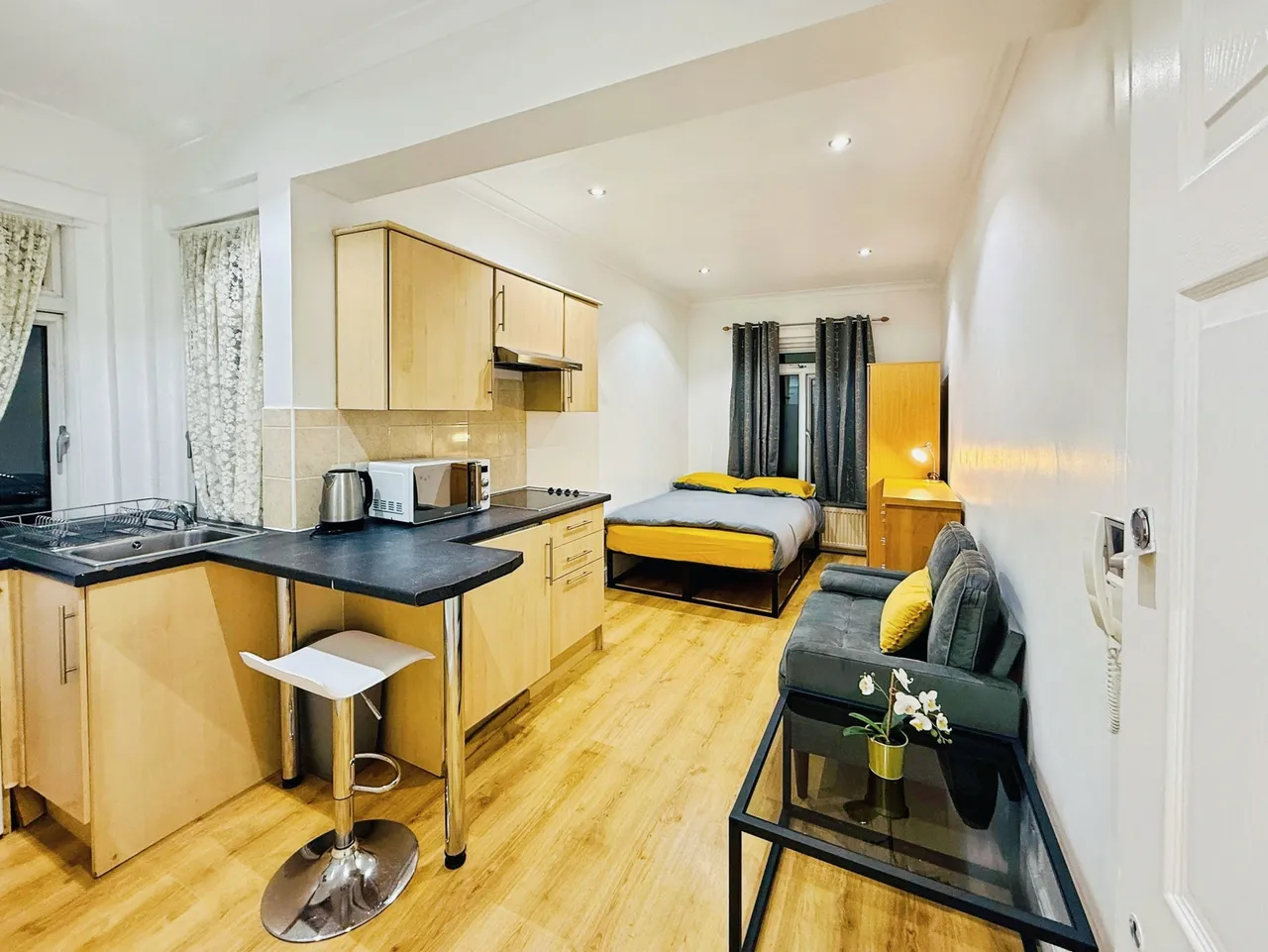 Staverton Road, London, NW2, photo 12