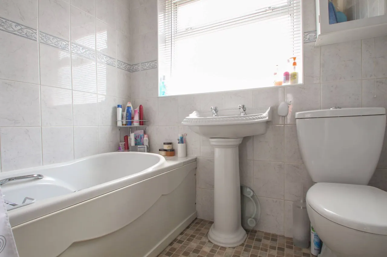 Monmouth Close, Welling, photo 10