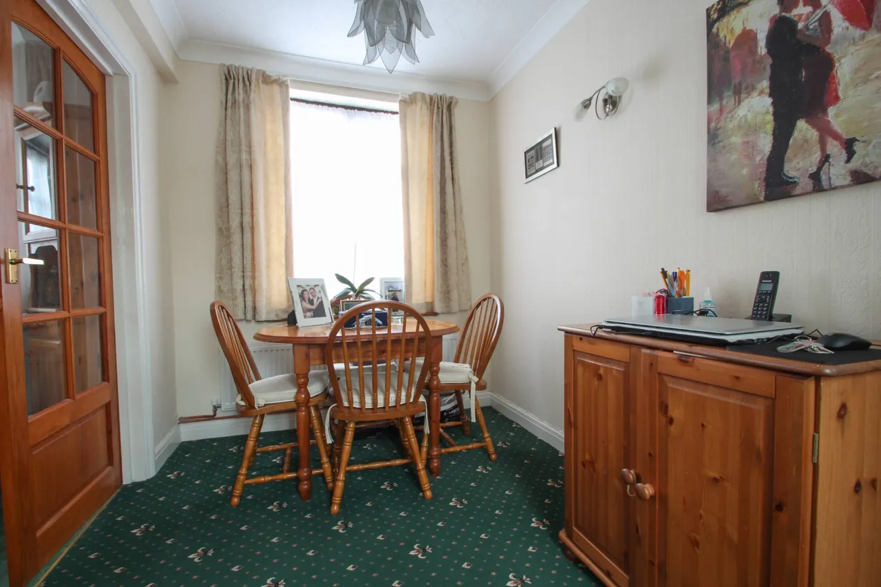 Monmouth Close, Welling, photo 3