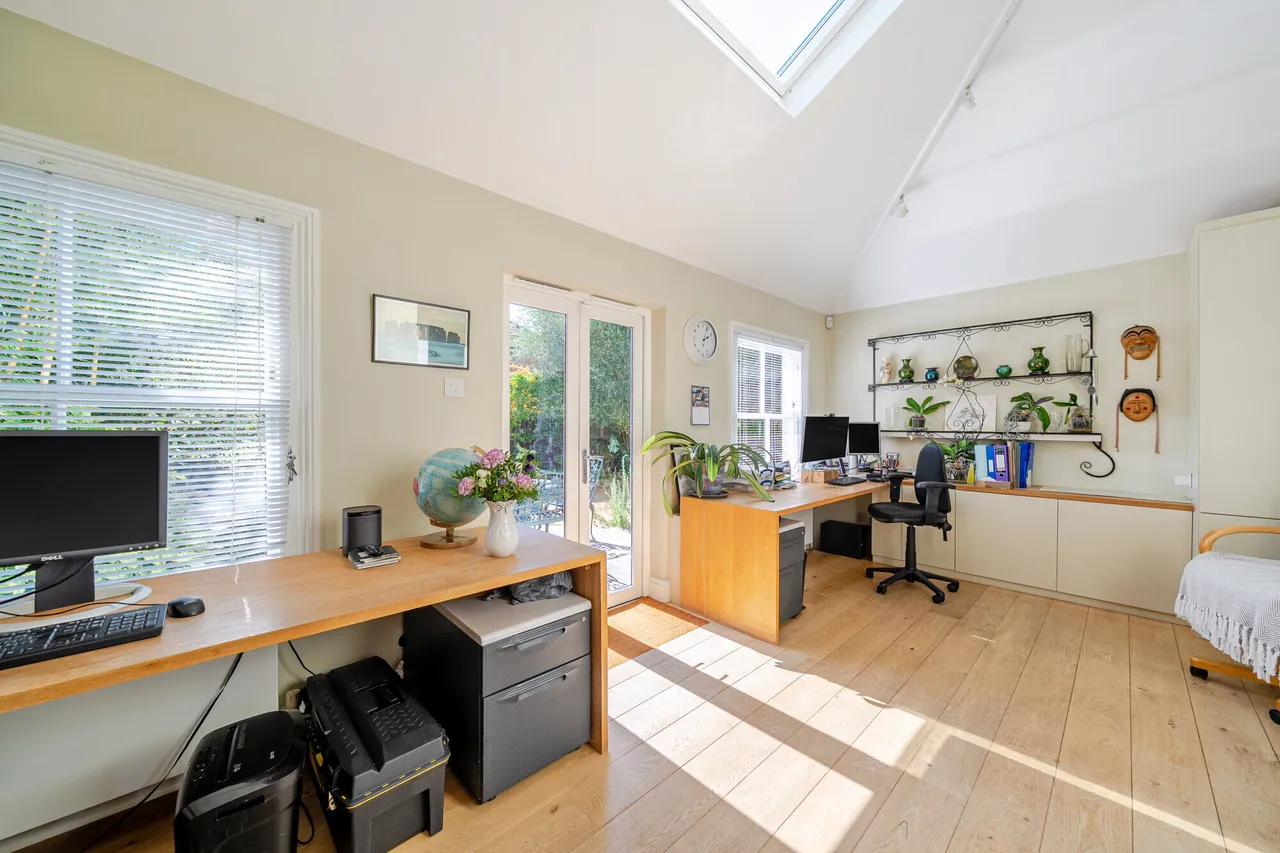 Vine Road, East Molesey, KT8, photo 10