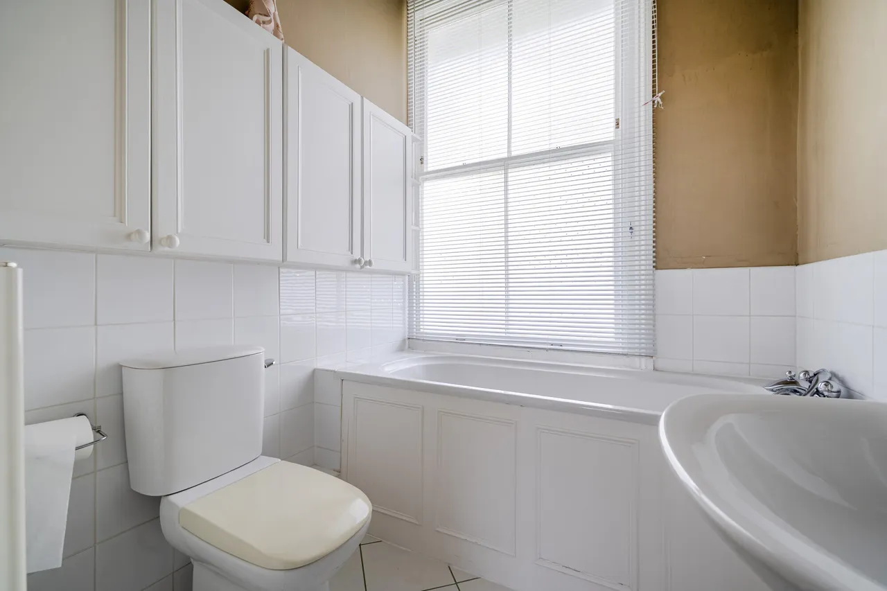 Vine Road, East Molesey, KT8, photo 19