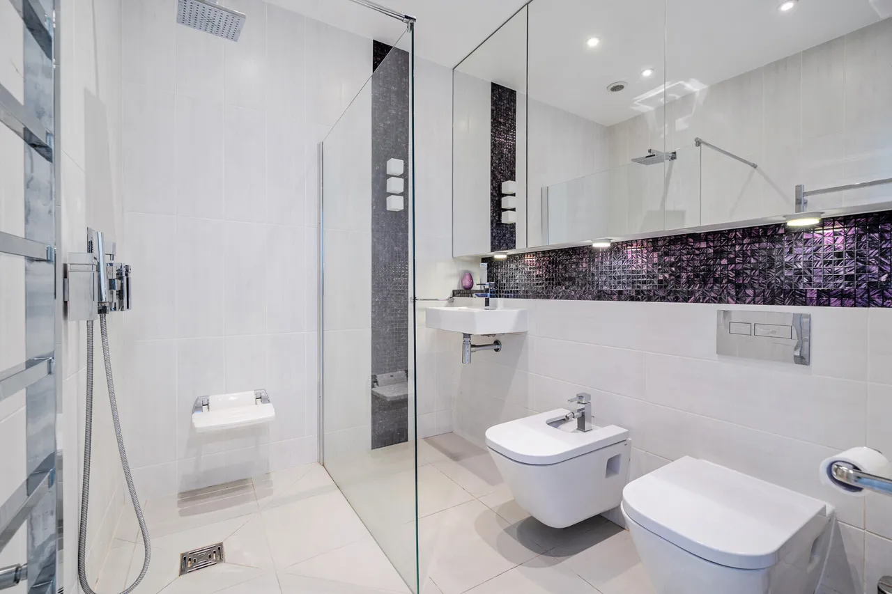 Vine Road, East Molesey, KT8, photo 15