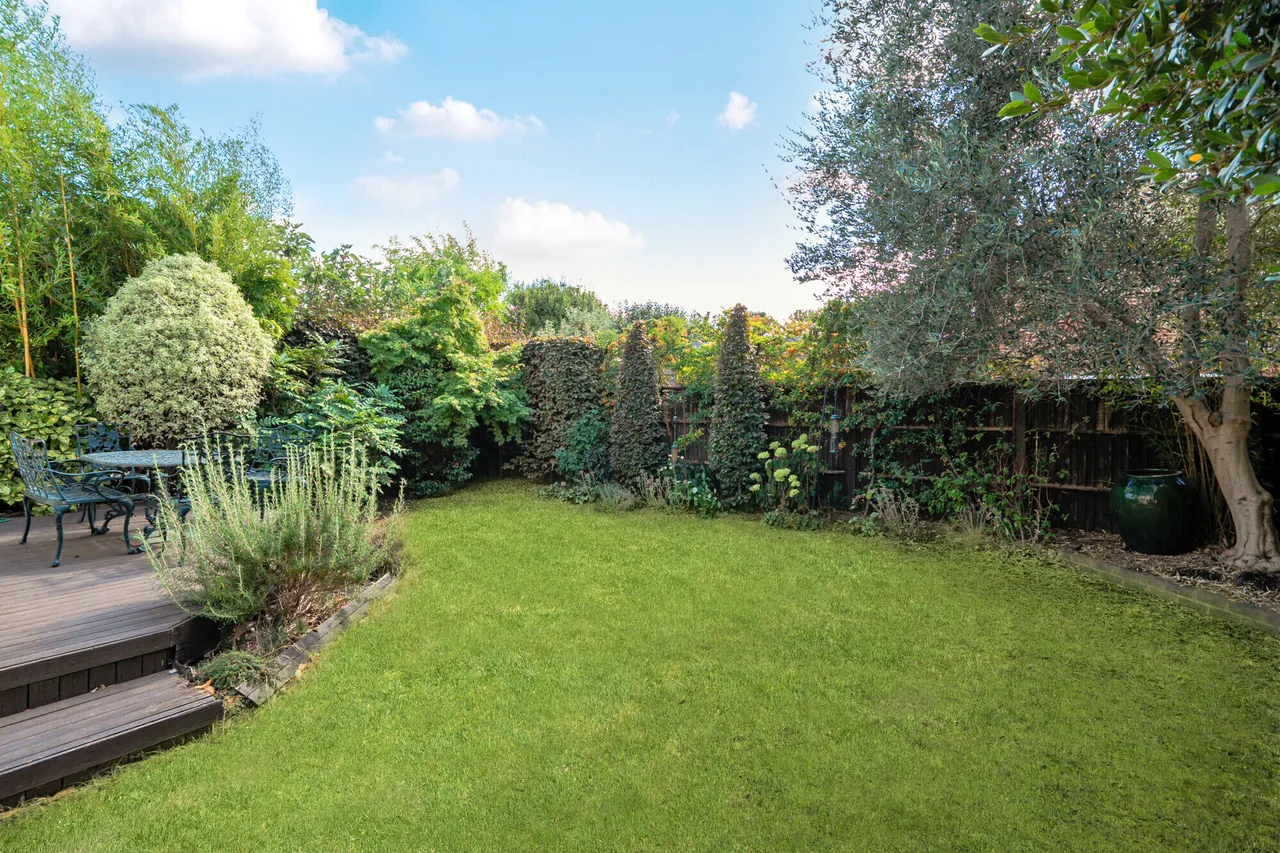 Vine Road, East Molesey, KT8, photo 23