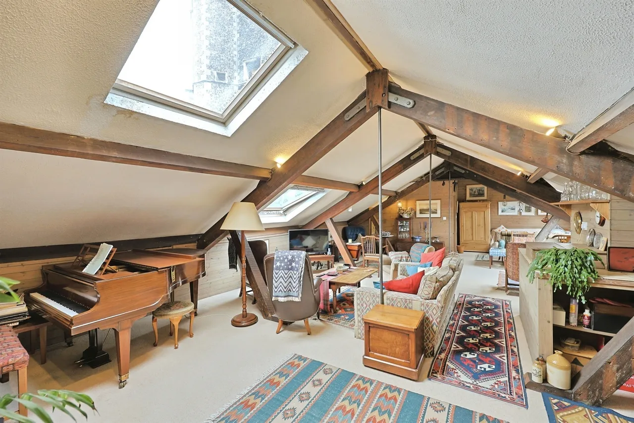 3 bed flat for sale — Westwick Street, Norwich