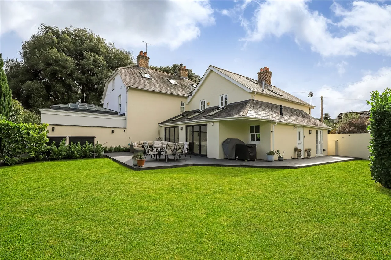 4 bed house for sale — Winterslow Road, Porton, Salisbury, Wiltshire, SP4 0LF