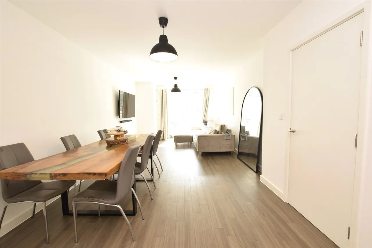 Freesia Lodge, 1a St. Clements Avenue, RM3 0FH, photo 11