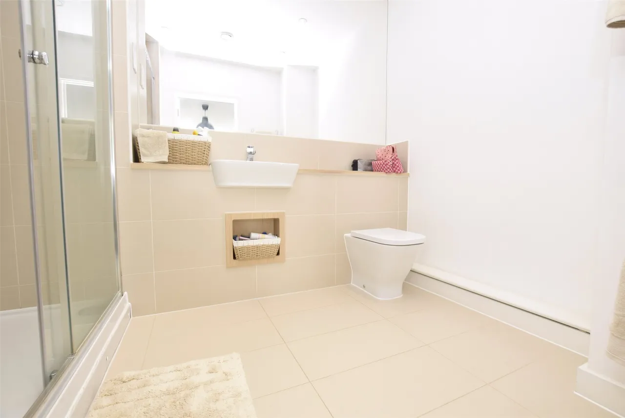 Freesia Lodge, 1a St. Clements Avenue, RM3 0FH, photo 7
