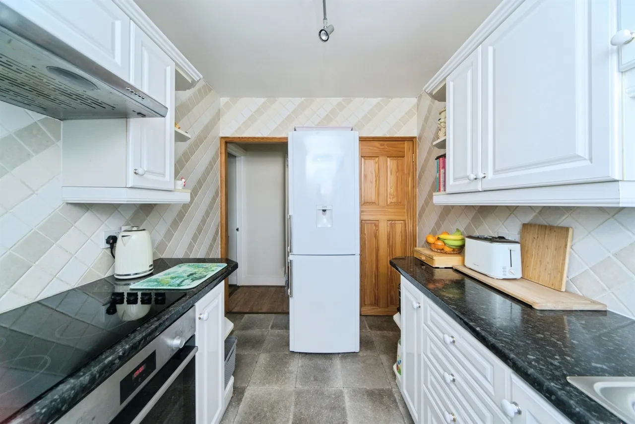 Seaside, Eastbourne, BN22, photo 7