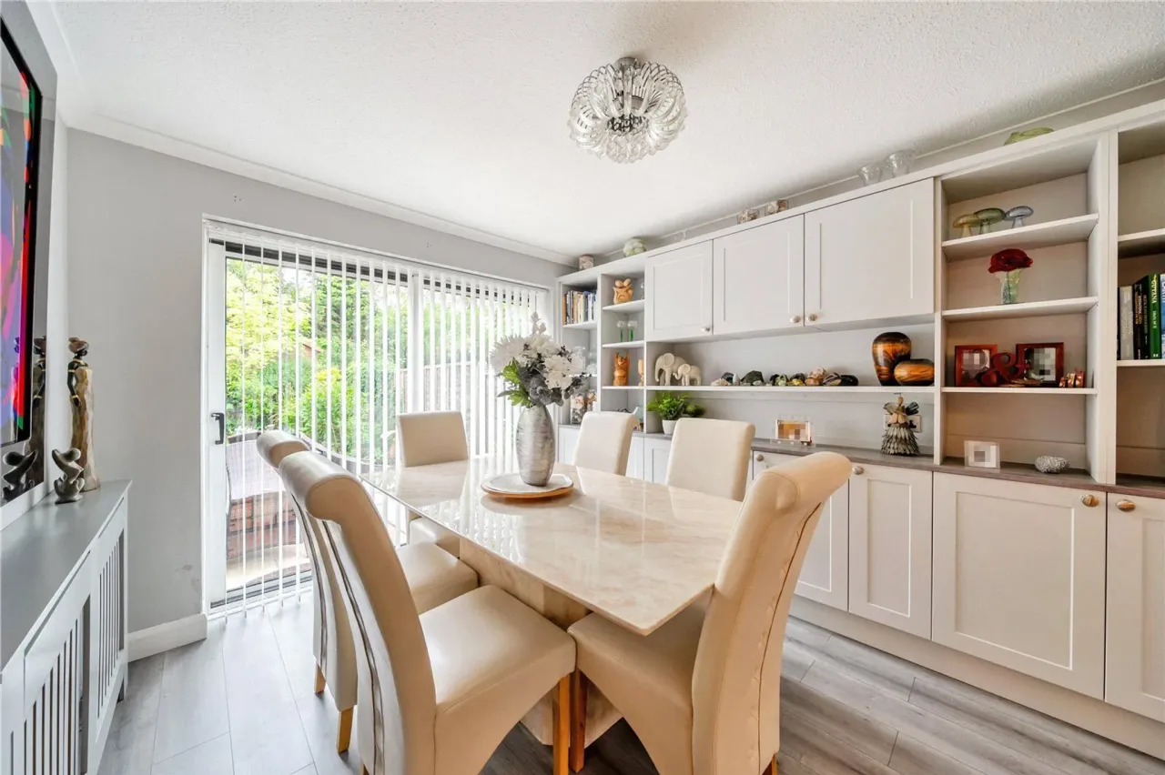 Bosman Drive, Windlesham, Surrey, GU20, photo 4