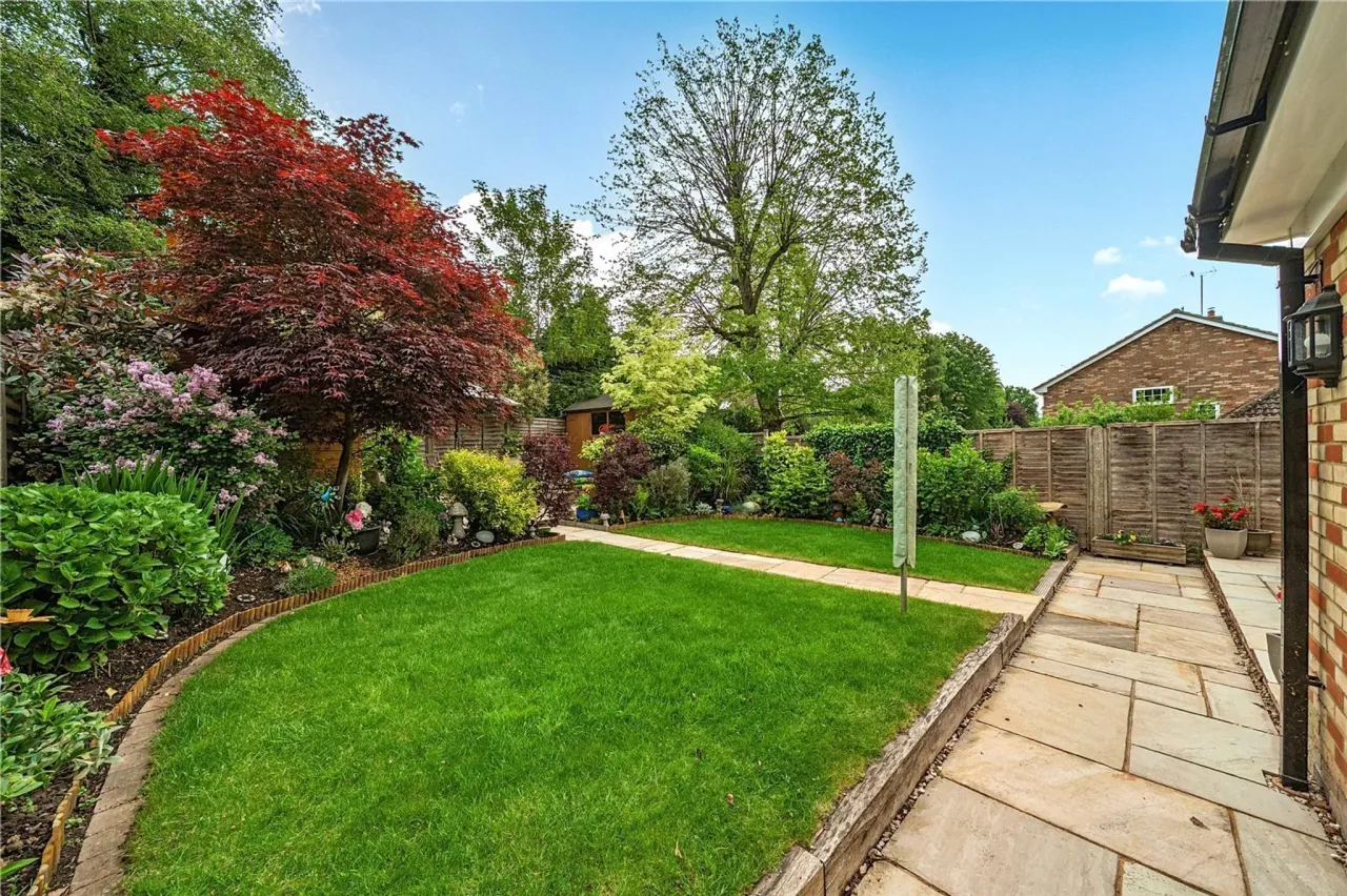 Bosman Drive, Windlesham, Surrey, GU20, photo 23