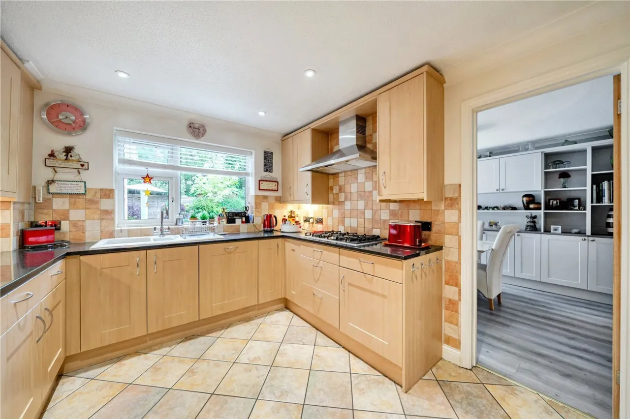 Bosman Drive, Windlesham, Surrey, GU20, photo 7