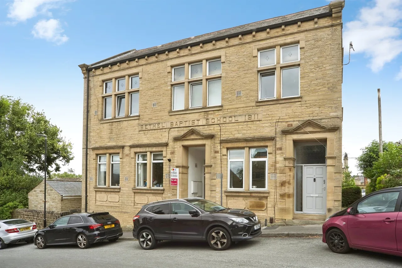 1 bed flat for sale — St. Andrews Close, LEEDS
