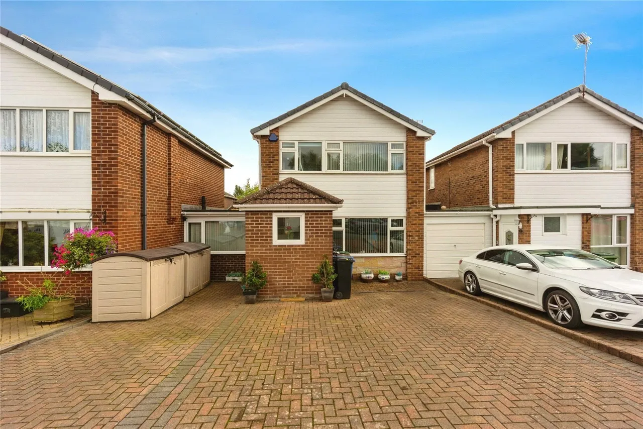 3 bed house for sale — Lower Field Drive, Stockport, Greater Manchester, SK2