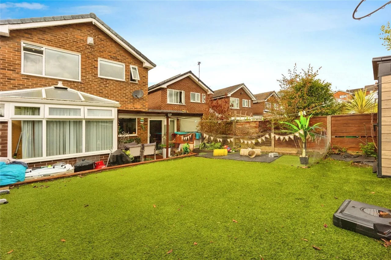 Lower Field Drive, Stockport, Greater Manchester, SK2, photo 13