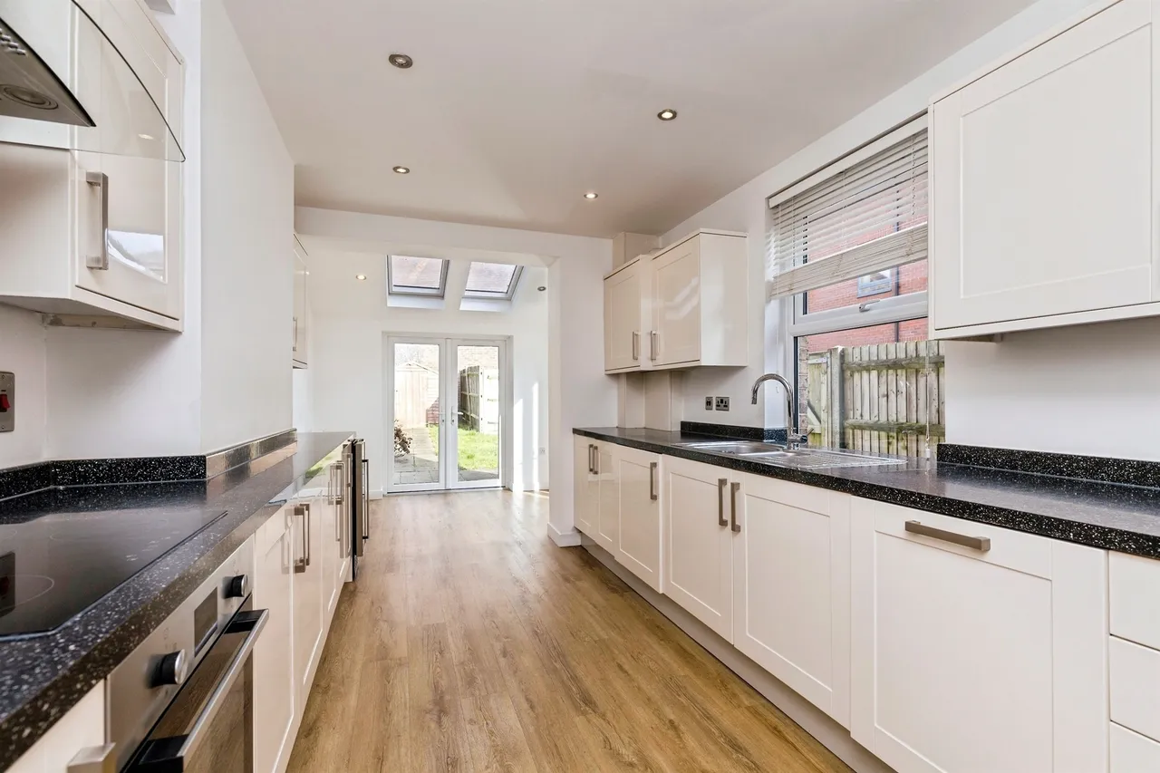 Denne Parade, Horsham, RH12, photo 4