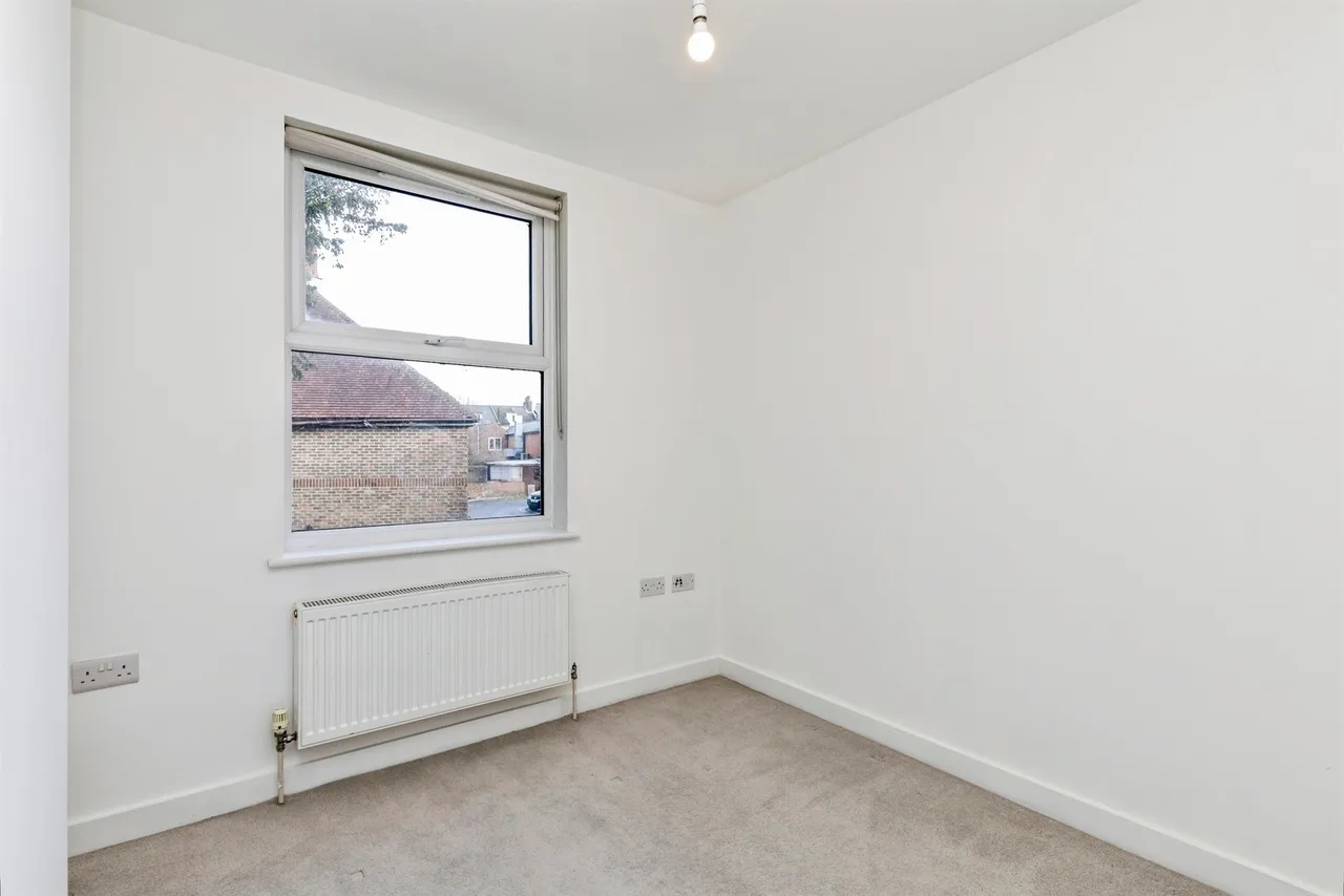 Denne Parade, Horsham, RH12, photo 14