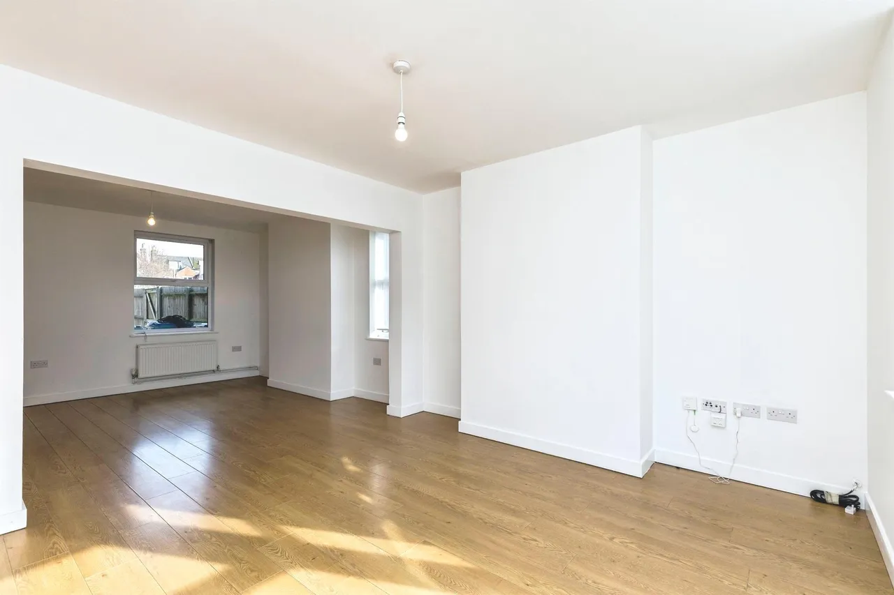 Denne Parade, Horsham, RH12, photo 5