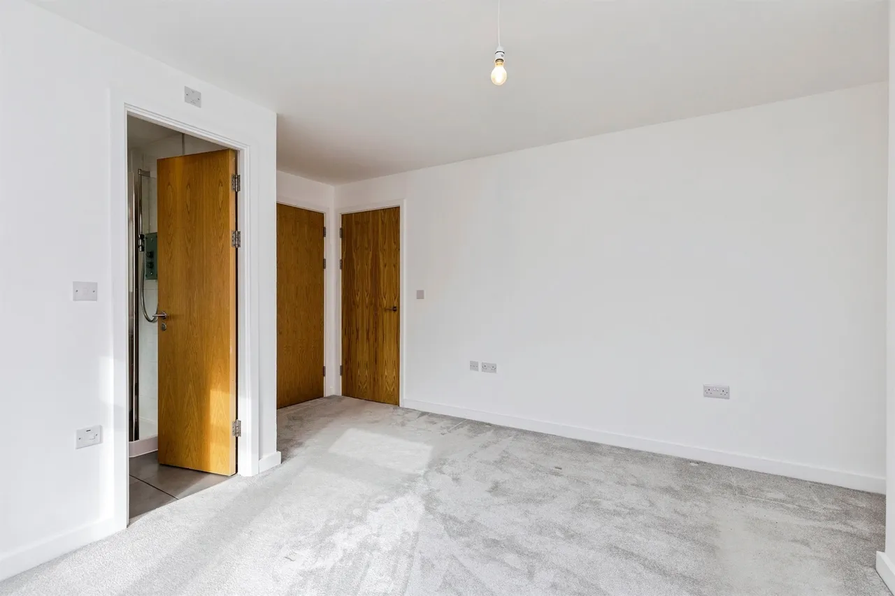 Denne Parade, Horsham, RH12, photo 9