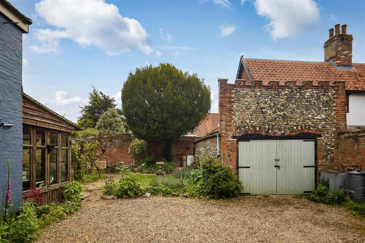London Road, Harleston, IP20, photo 9