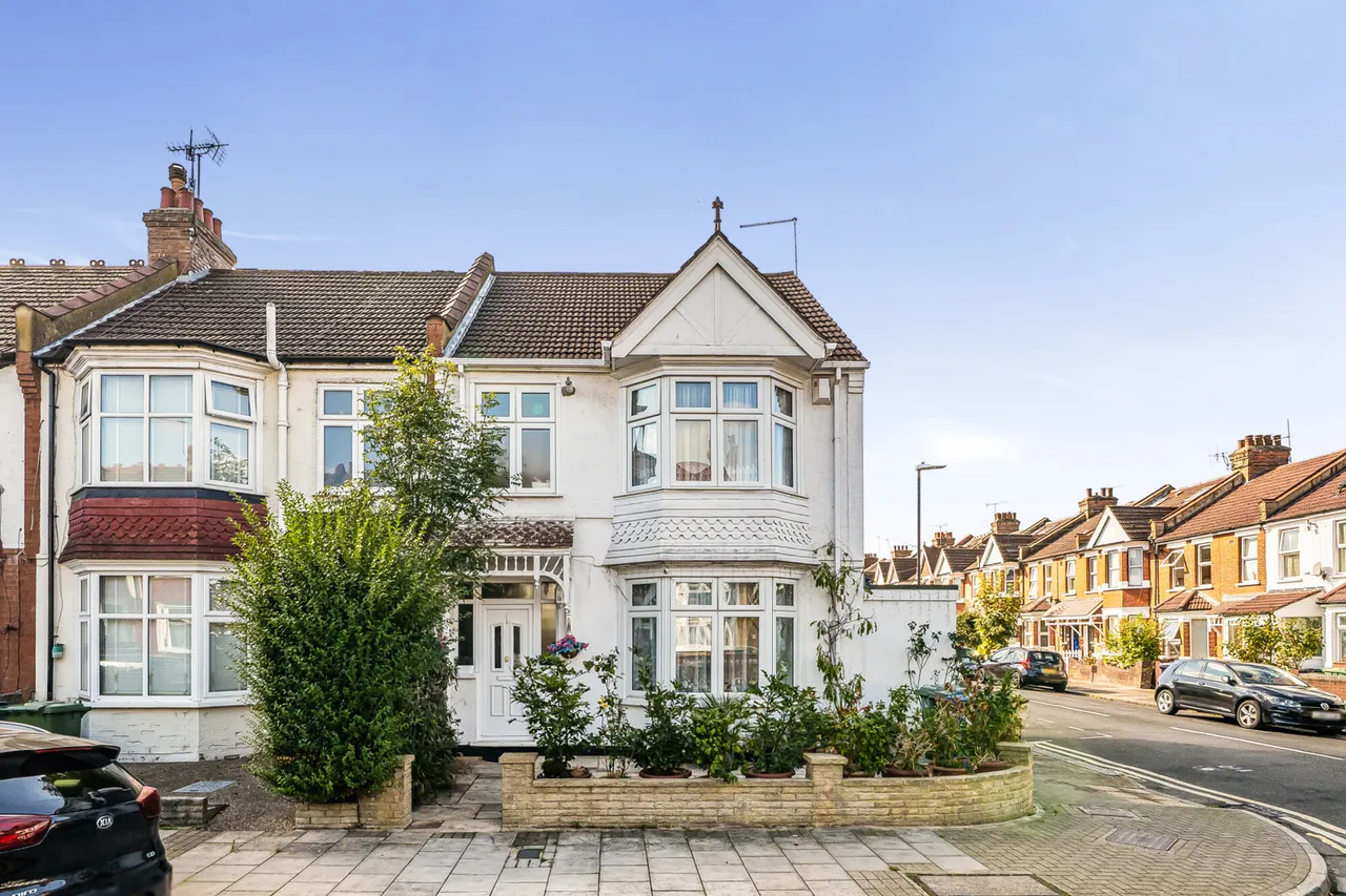 5 bed house for sale, Sussex Road, Harrow, HA1