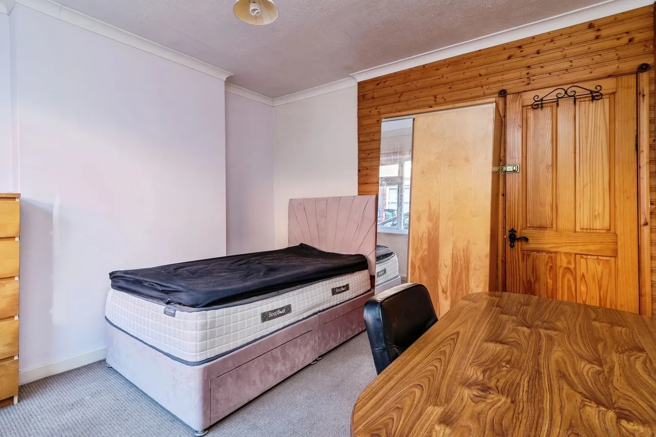 Warwick Street, Nottingham, Nottinghamshire, NG7, photo 6
