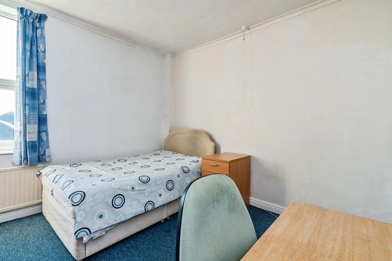 Warwick Street, Nottingham, Nottinghamshire, NG7, photo 14