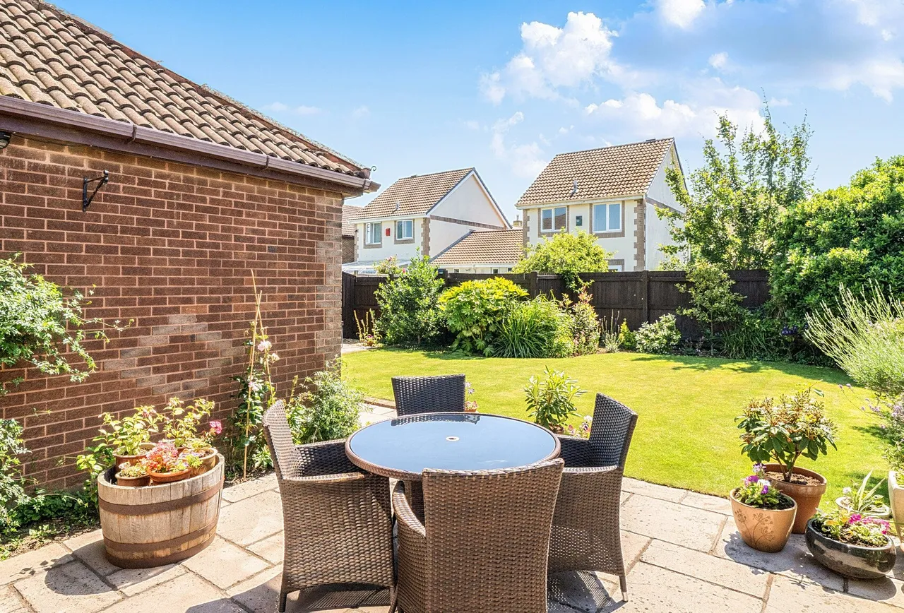 Amberley Way, Gloucestershire, Wickwar, GL12 8LW, photo 17