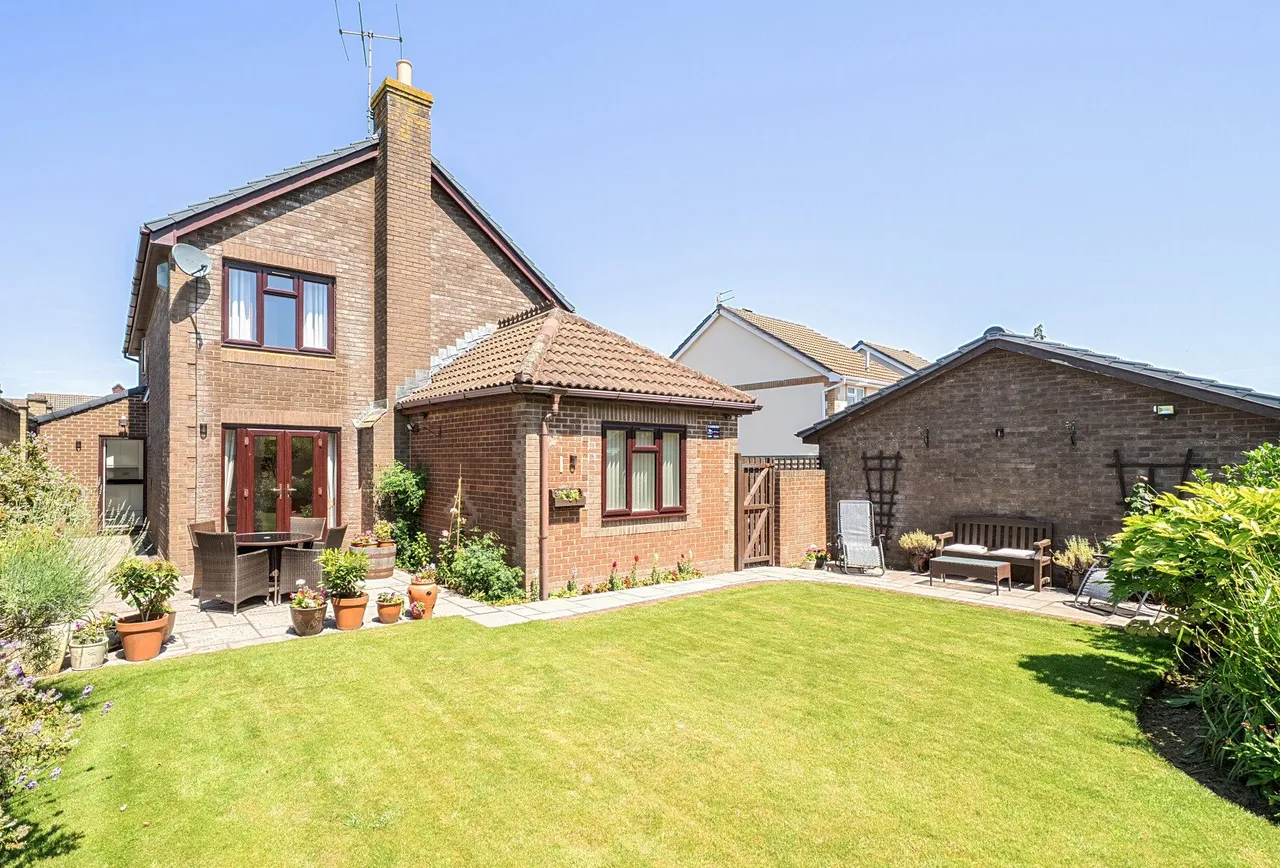 Amberley Way, Gloucestershire, Wickwar, GL12 8LW, photo 18