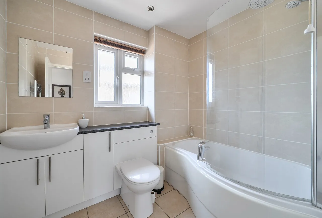 Amberley Way, Gloucestershire, Wickwar, GL12 8LW, photo 16