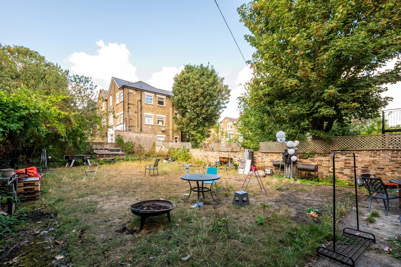 Top Floor Flat, 80a Tyrwhitt Road, London, photo 8
