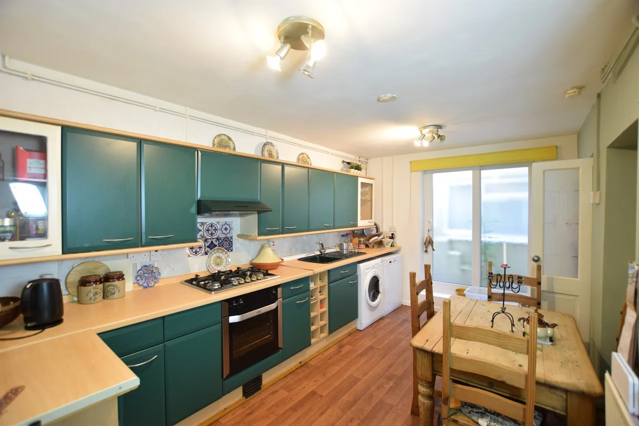Hillside Terrace, Abertillery, NP13, photo 6