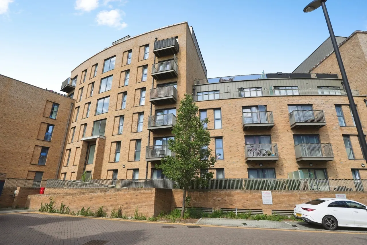 Cabot Close, CROYDON, Surrey, CR0, photo 2