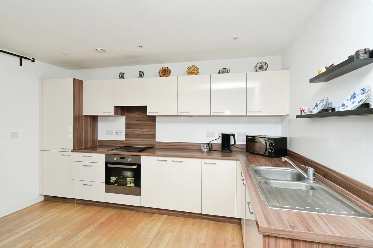 Cabot Close, CROYDON, Surrey, CR0, photo 14