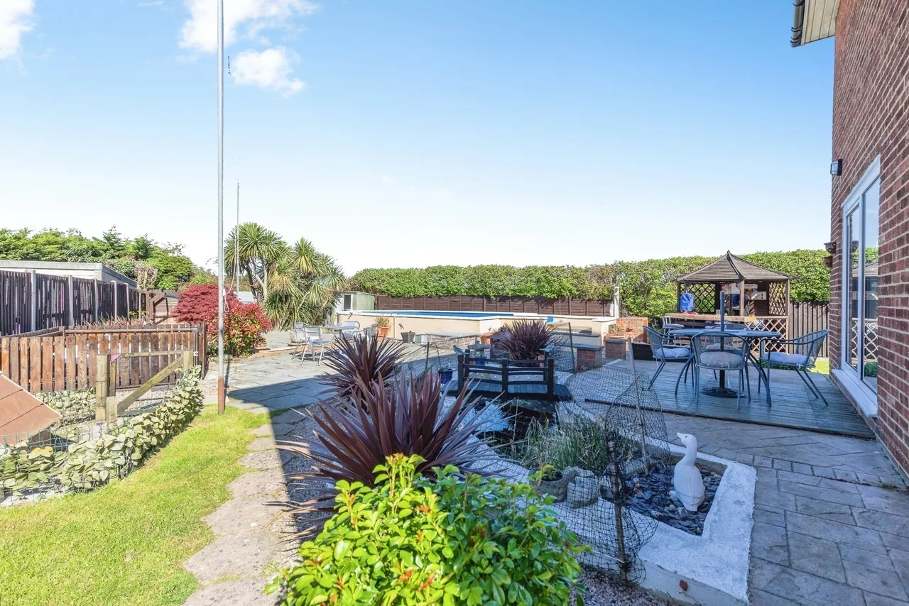 Wentworth Drive, Cliffe Woods, ME3, photo 17
